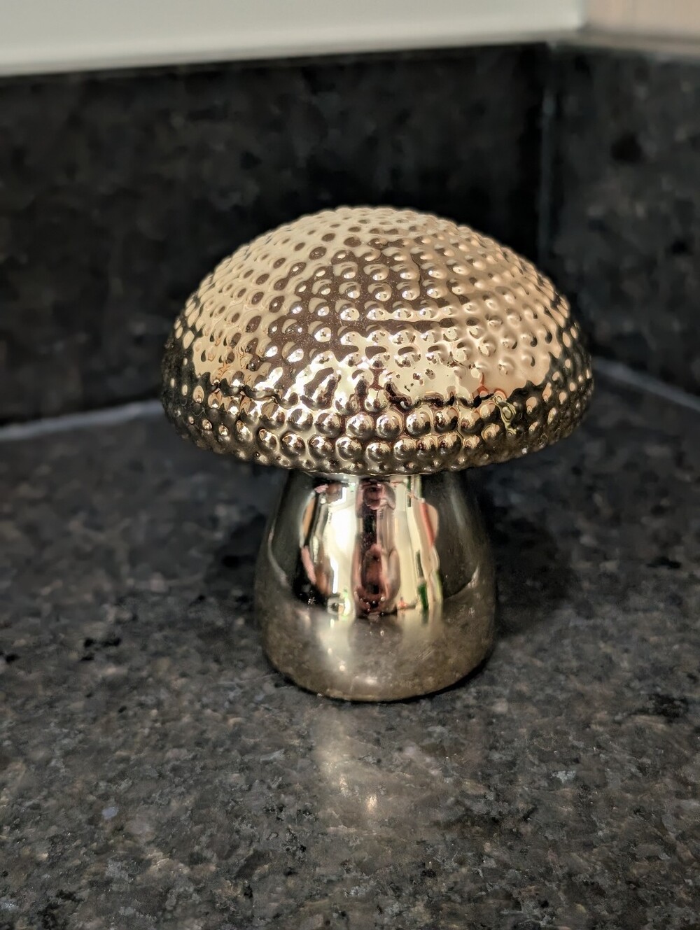 Metallic Hammered Mushroom Décor - Gold Tone